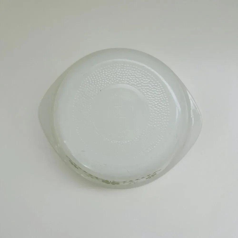 GLASBAKE White Milk Glass Green Daisy Floral Round Casserole Baking Dish 2 Qt